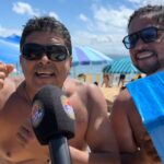 Gessé não tem o que fazer e curte praia da Barra neste sábado (23)