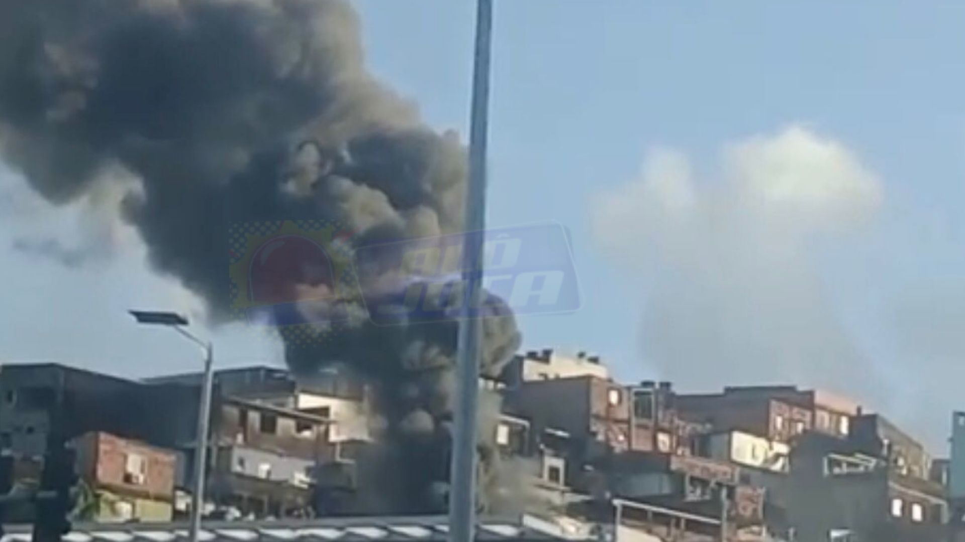 Incêndio atinge residência na Fazenda Grande do Retiro; Bombeiros foram acionados