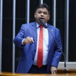 Deputado apresenta projeto de lei para compensar setores afetados pelo tarifaço – CartaCapital