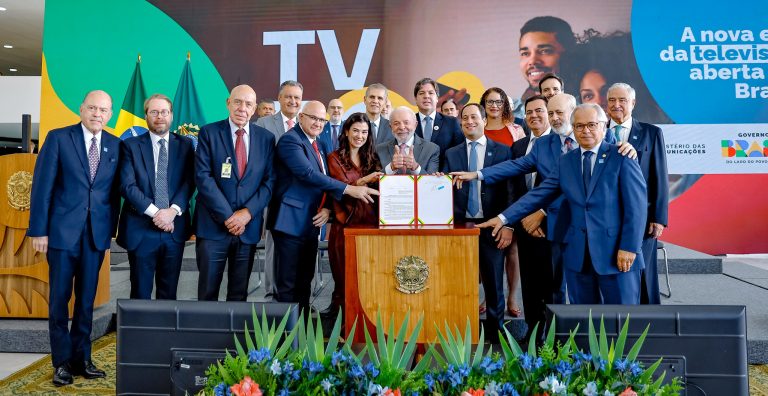 Deputados preveem “nova era” para a comunicação pública a partir da TV 3.0 - Notícias