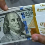 Desvalorização do dólar faz rentabilidade de fundo cambiais cair, saques superam aportes