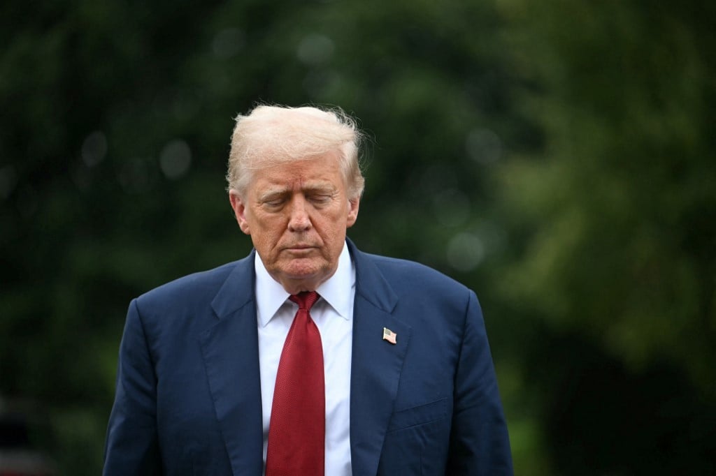 Estados processam Trump por proibir atendimento a pessoas trans – CartaCapital