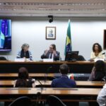 Financiamento é principal desafio para garantir psicólogos e assistentes sociais nas escolas, dizem especialistas – Notícias