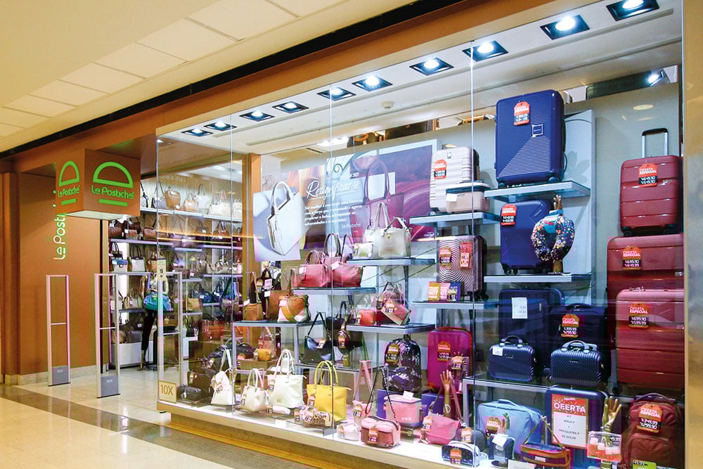 Fluxo em shoppings cai 13% e varejo físico sente pressão em 2025 – CartaCapital