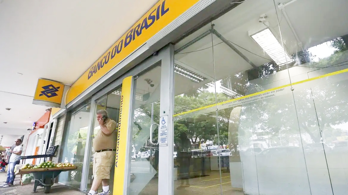 Lucro do Banco do Brasil despenca 60% com aumento da inadimplência