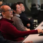 Modelo de jornada exaustiva da China é incorporado por empresas de tecnologia nos EUA