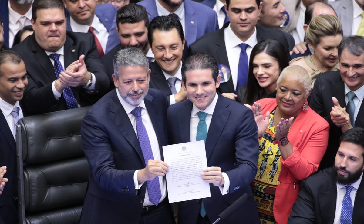 Motta pauta votação de urgência do projeto que isenta de IR quem ganha até R$ 5 mil por mês – CartaCapital