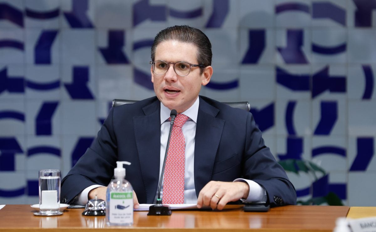 'Ninguém pode concordar', diz Motta sobre trama de Eduardo Bolsonaro nos EUA – CartaCapital