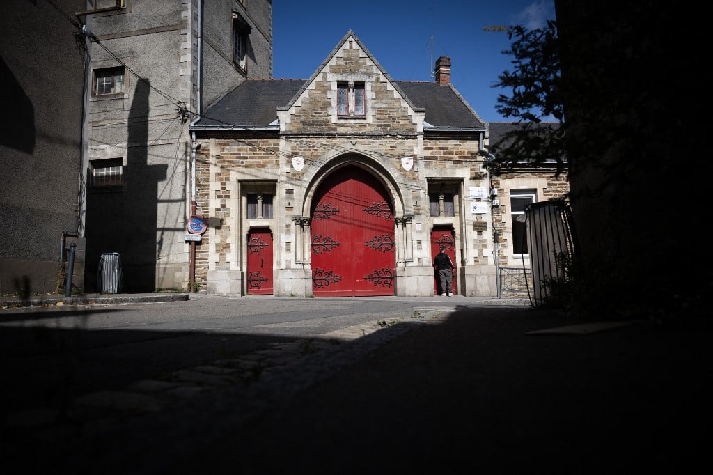 Padres abusaram sexualmente de alunos de um colégio na França por 40 anos – CartaCapital