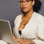 Participação de mulheres negras cresce no mercado de trabalho, mas desafios persistem – CartaCapital