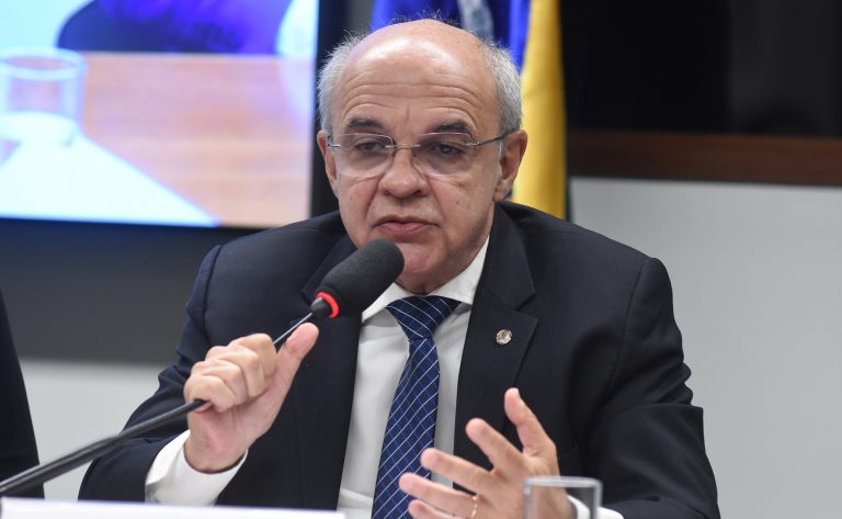 Audiência Pública - Situação dos laboratórios de Eficiência energética do CEPEL. Dep. Bandeira de Mello (PSB-RJ)