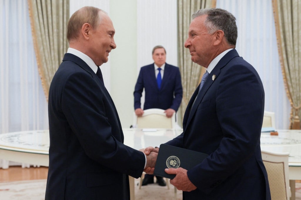 Putin recebe enviado de Trump em Moscou para negociações sobre a Ucrânia – CartaCapital