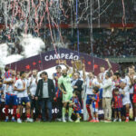 Bahia goleia o Confiança e levanta sua 5ª taça da Copa do Nordeste com festa da torcida