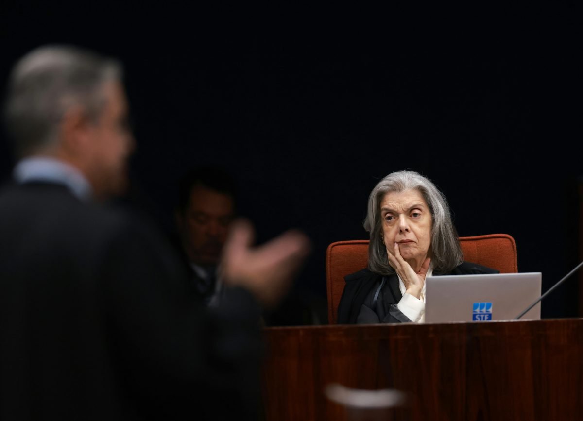 A bronca de Cármen Lúcia em advogado da ação do golpe que citou o voto impresso – CartaCapital