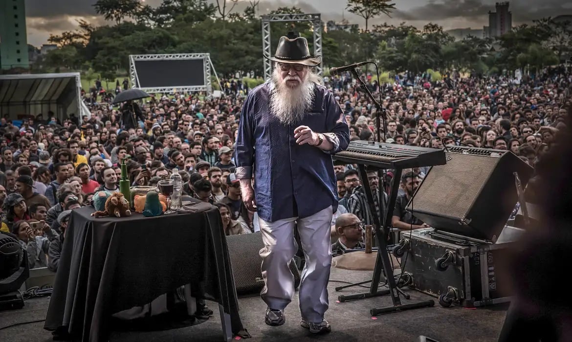 Artistas homenageiam Hermeto Pascoal: ‘alquimia sonora’ – CartaCapital
