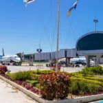 Azul e Santos Dumont lideram ranking de pontualidade da aviação