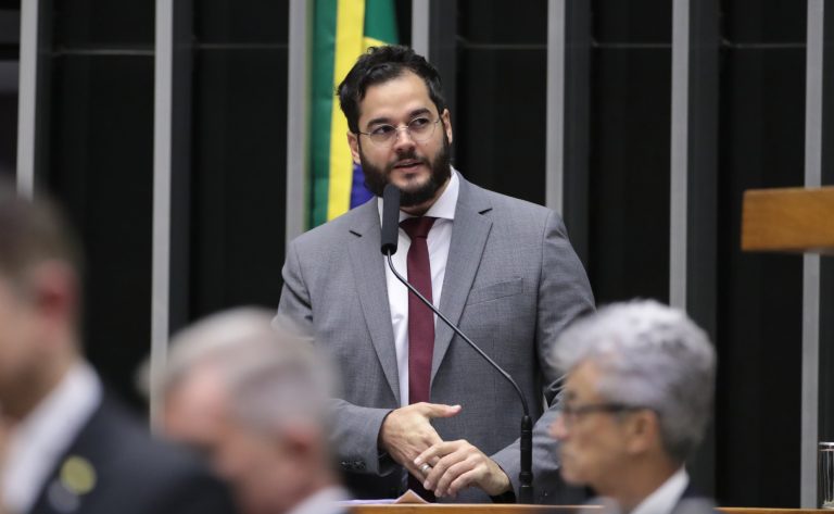 Discussão e votação de propostas. Dep. Túlio Gadêlha (REDE-PE)