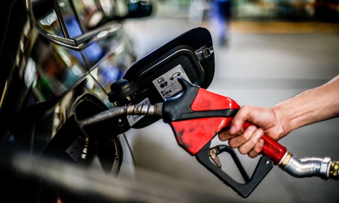 Câmara aprova aumento de penas para furto, roubo e receptação de combustível – CartaCapital