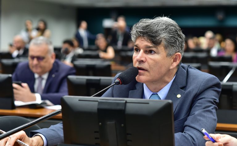 Discussão e votação de propostas legislativas. Dep. José Medeiros (PL - MT)