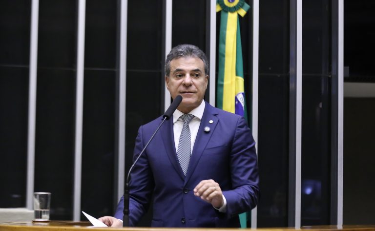 Proposições Remanescentes da Sessão Anterior. Dep. Beto Richa (PSDB-PR)