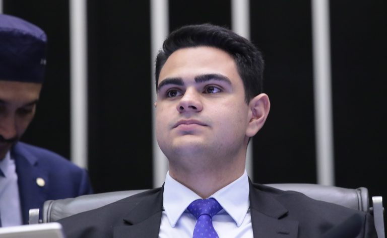 Comissão aprova bolsa para servidor de instituição científica – Notícias