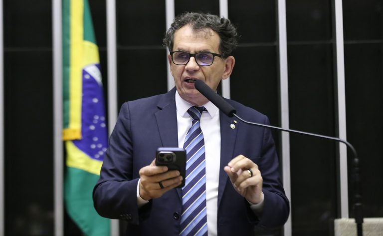Comissão aprova pensão para mãe de refugiado congolês assassinado no Rio de Janeiro – Notícias