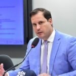 Comissão aprova projeto que proíbe condenados por tráfico em conselhos de políticas sobre drogas – Notícias