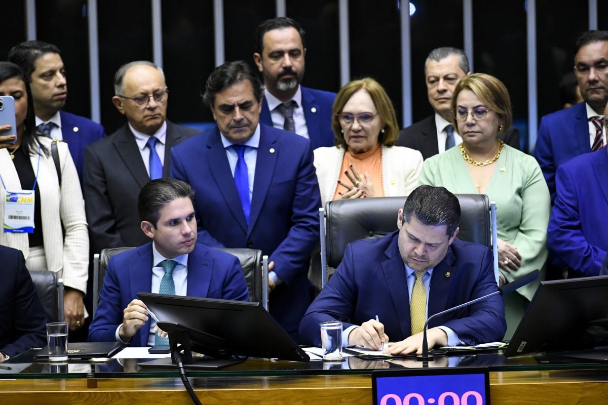 Congresso promulga PEC com novas regras para o pagamento de precatórios – CartaCapital