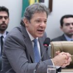 Haddad é chamado de Taxad e deputados batem boca