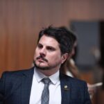 Marcos do Val diz ter orientado Fux em ‘reunião secreta’ a votar a favor de Bolsonaro no STF