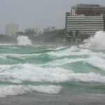 alerta para ondas de até 2,5 metros em Salvador é emitido pela Marinha