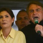Moraes autoriza ‘grupo de oração’ de Michelle na casa de Bolsonaro, com vistoria em carros na saída – CartaCapital
