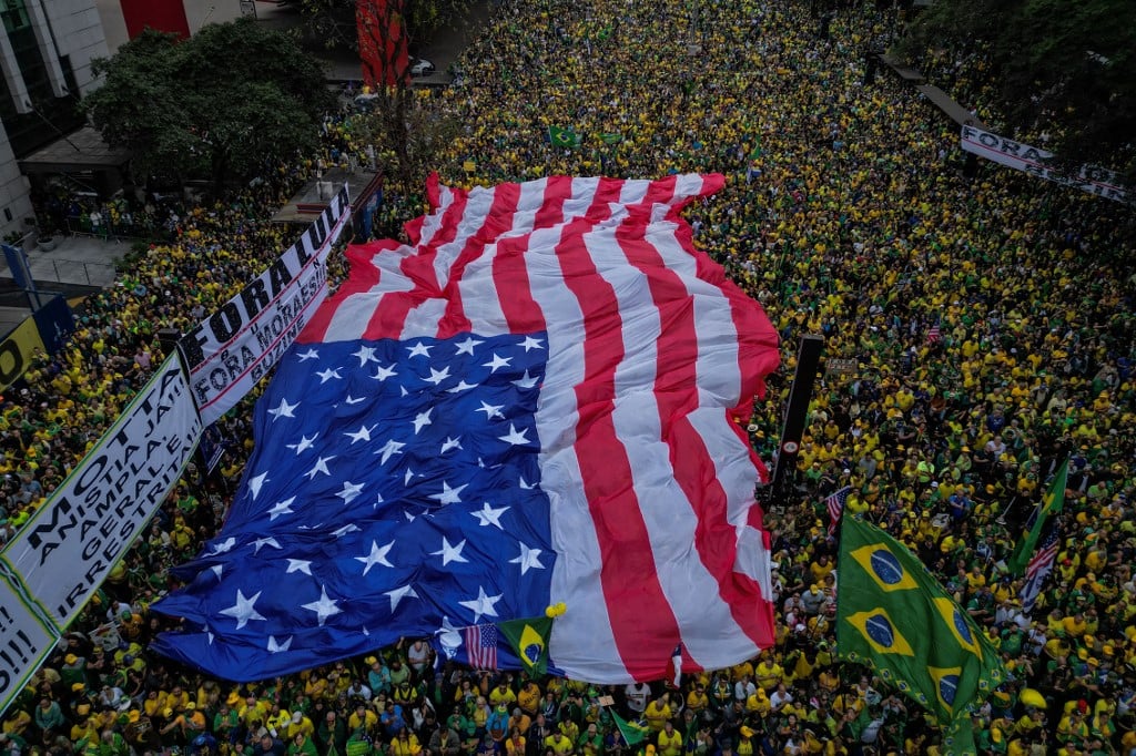 NFL nega que bandeira do jogo de SP tenha sido usada em ato bolsonarista na Paulista – CartaCapital