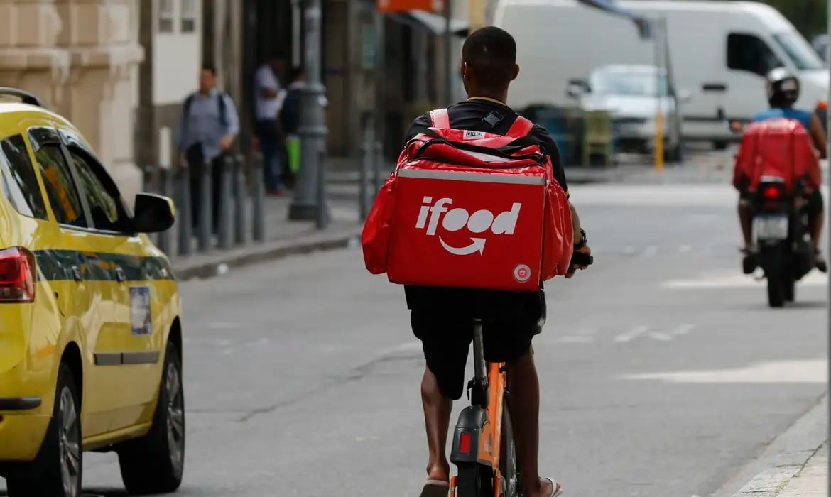 Número de trabalhadores por aplicativo cresceu 170% em 10 anos, diz BC – CartaCapital
