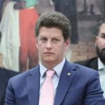 Ricardo Salles será julgado no STF em caso de contrabando de madeira, decide Moraes – CartaCapital