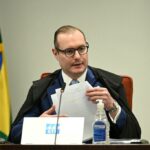 Zanin vota em defesa de Bíblias em bibliotecas públicas – CartaCapital