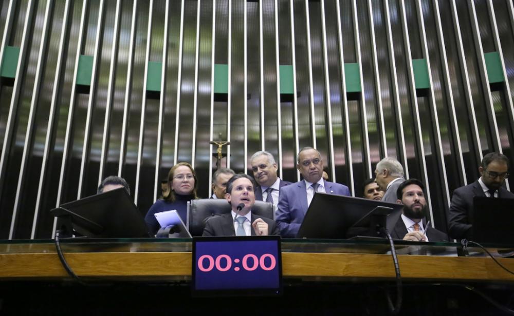 Câmara aumenta penas para crimes como extorsão e escudo humano – CartaCapital
