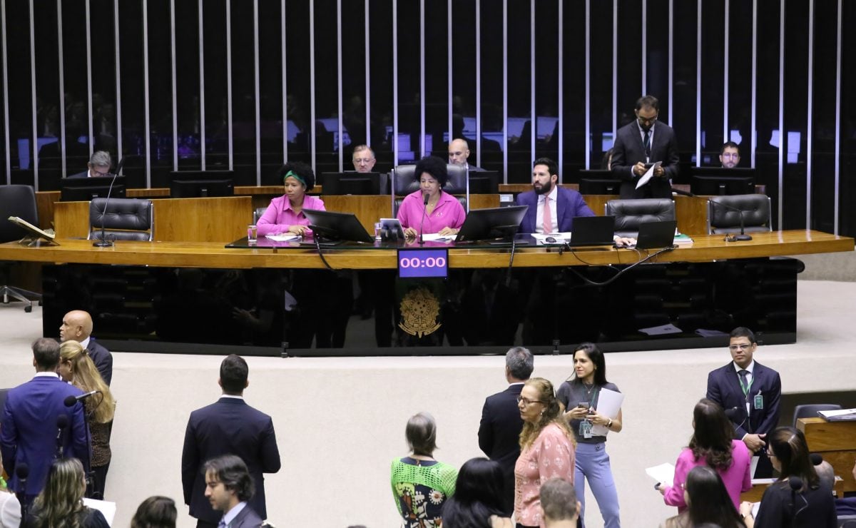 Câmara aprova licença menstrual de até dois dias; texto vai ao Senado – CartaCapital