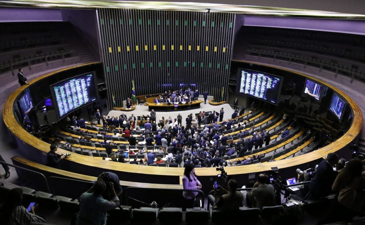 Câmara aprova regime de urgência para 8 projetos de lei; veja a lista – CartaCapital