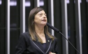 Discussão e votação de propostas legislativas. Dep. Alice Portugal (PCdoB - BA)