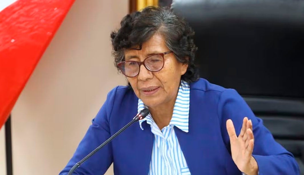 Congressista 'corta-unhas' provoca escândalo no Peru – CartaCapital