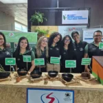 De resíduo a solução: caroço de açaí vira placa térmica em projeto de escola em Belém
