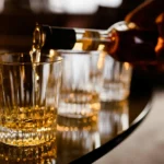 Fim de semana na porta: médica recomenda evitar bebidas alcoólicas por risco de intoxicações por metanol
