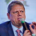 Governo Lula culpa Tarcísio por derrota da “MP da Taxação”