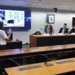 Indústria do tabaco usa cigarros eletrônicos para atrair novos fumantes, diz Instituto do Câncer – Notícias