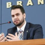 Moraes dá 5 dias para PGR se manifestar sobre investigação de viagem de Filipe Martins aos EUA – CartaCapital