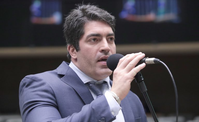 Deputado Otto Alencar Filho (PSD-BA) fala no Plenário da Câmara dos Deputados