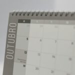 Quais são as datas comemorativas e feriados de outubro de 2025?