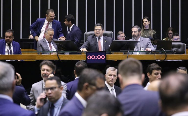 Sessão do Congresso Nacional, no Plenário da Câmara