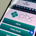 Banco Central estuda evitar 'rotativo' no PIX parcelado; regras devem sair em novembro